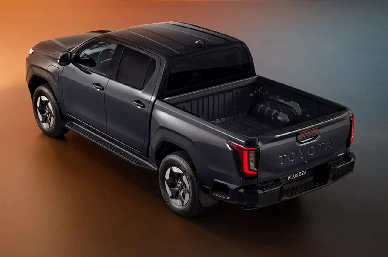 AutomobileFa Toyota Hilux BEV Europe 14040910 8