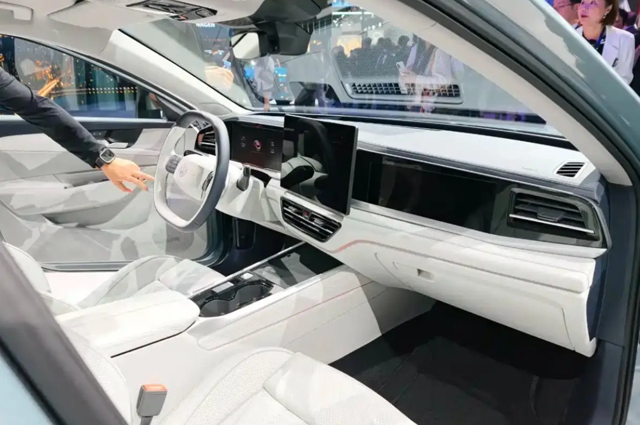 AutomobileFa Volkswagen Passat ePro 14040916 1