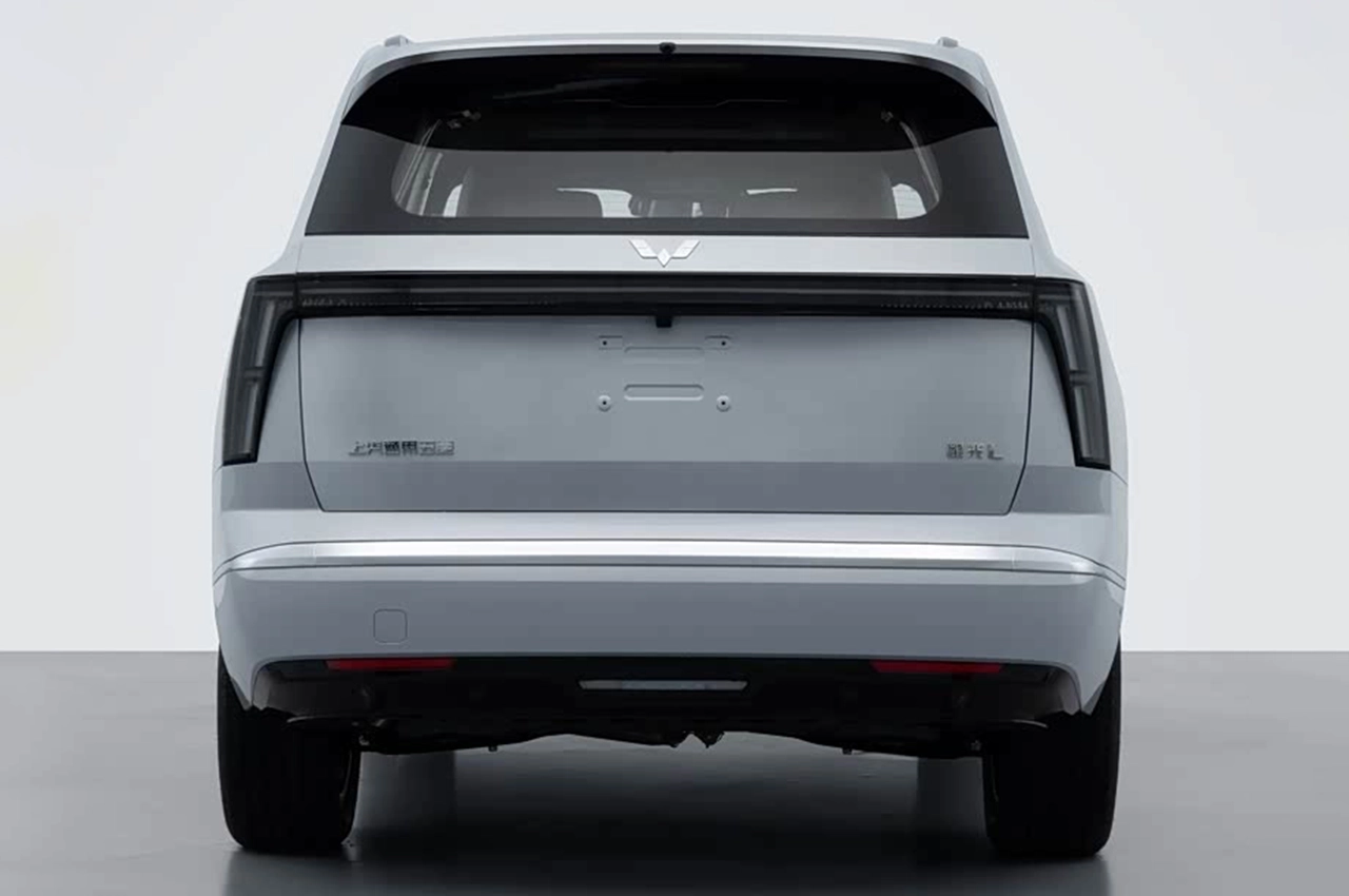 AutomobileFa Wuling Xingguang L 14040923 3