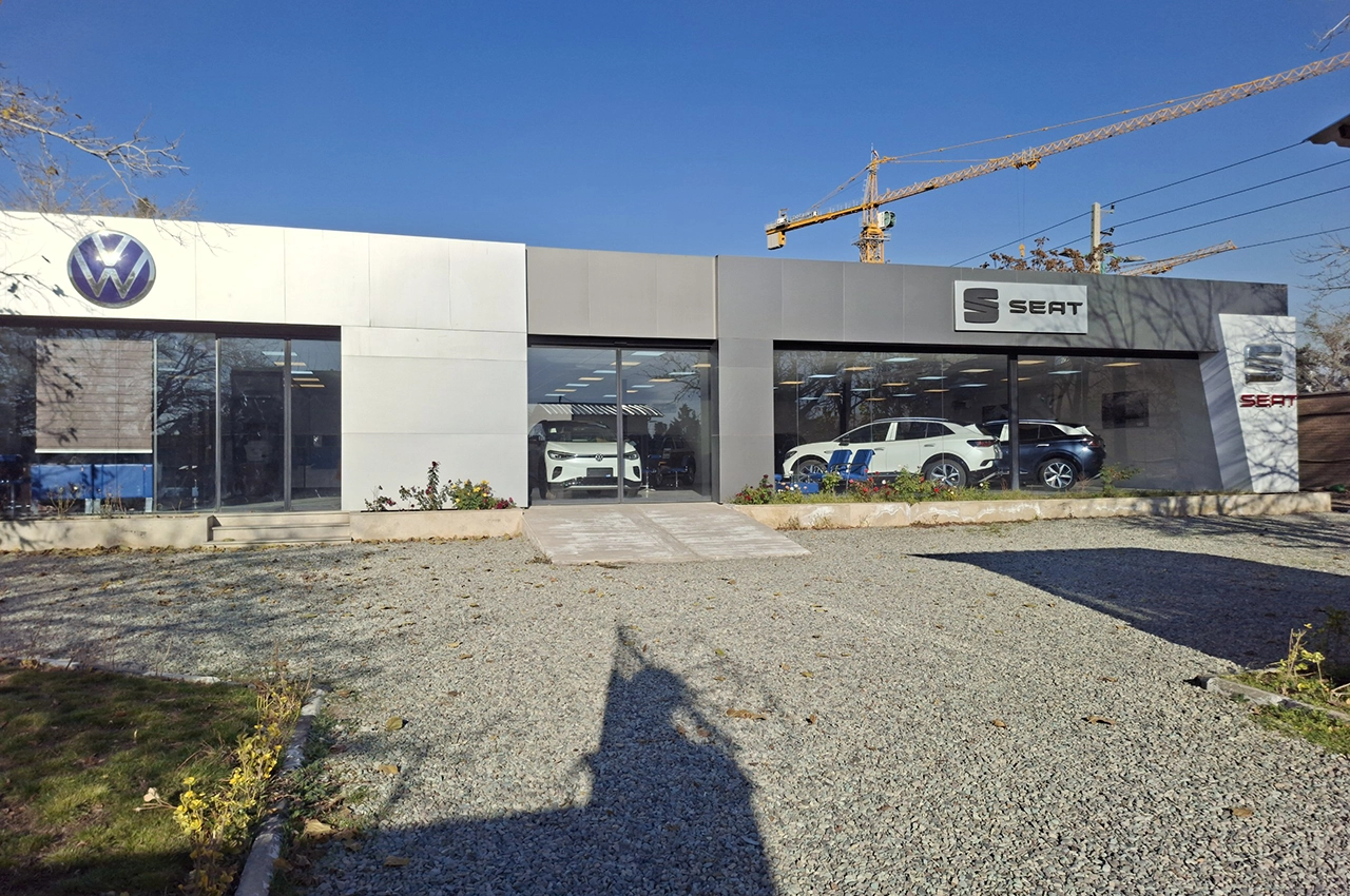 AutomobileFa rayen 14040929 3