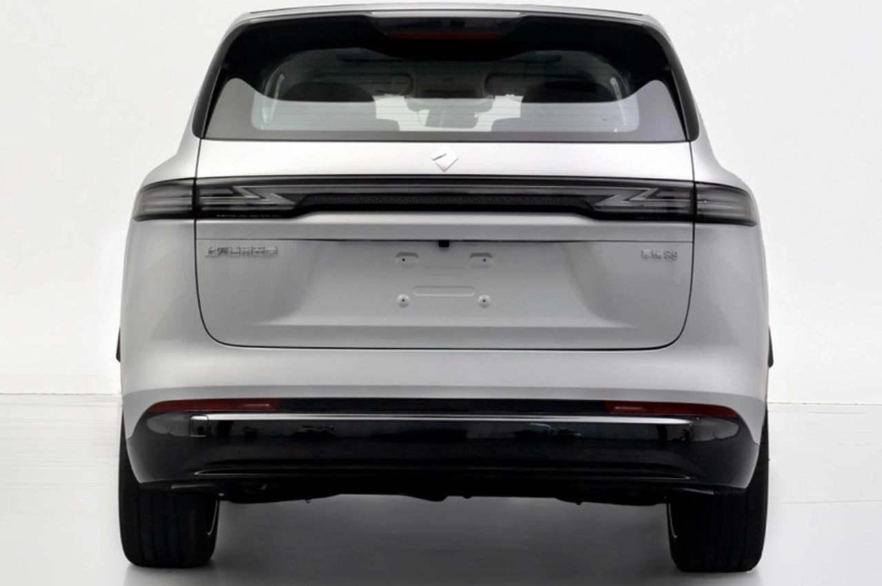 AutomobileFa Baojun Huajing S 14041009 3