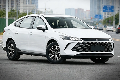BYD Qin L Plug-in Hybrid