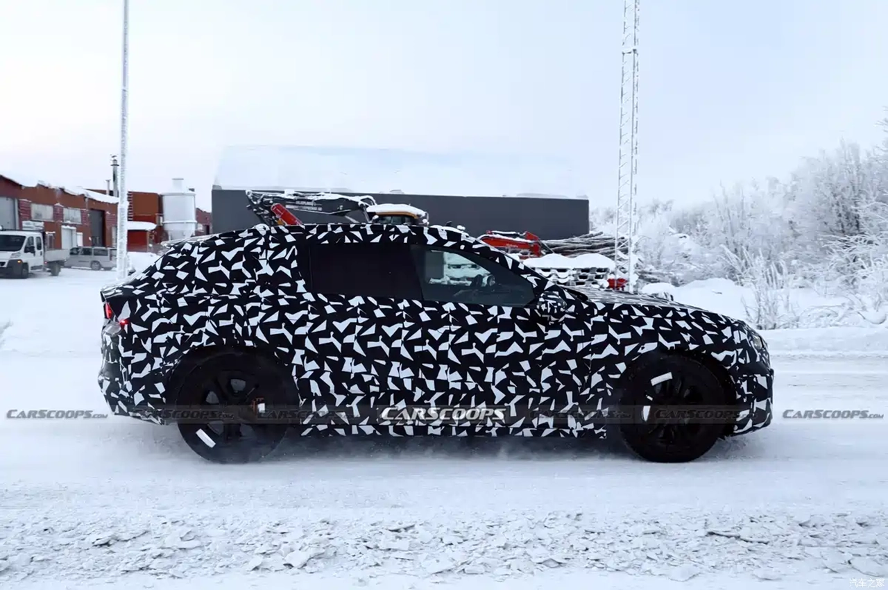 AutomobileFa AMG GT SUV 14041127 1