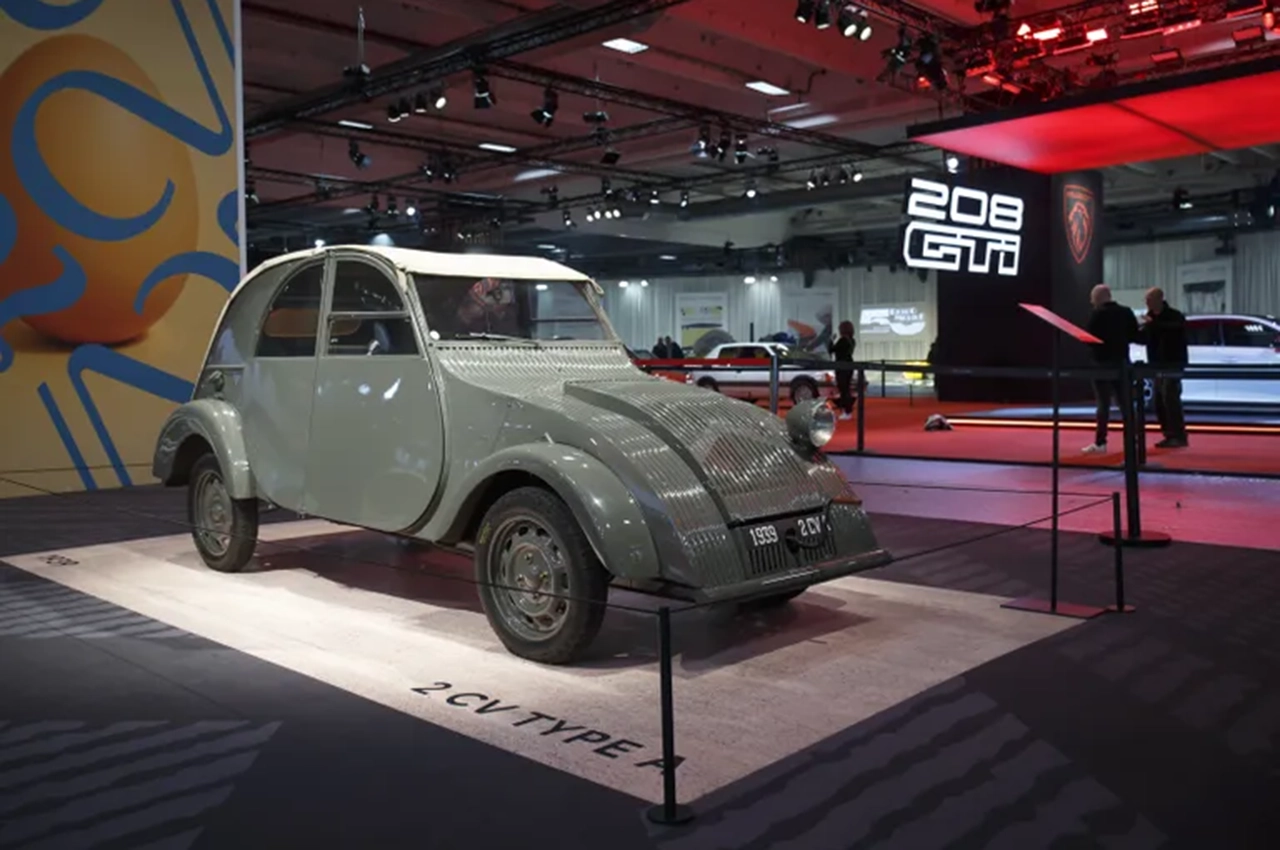 AutomobileFa Citroen 2CV A 14041118 2