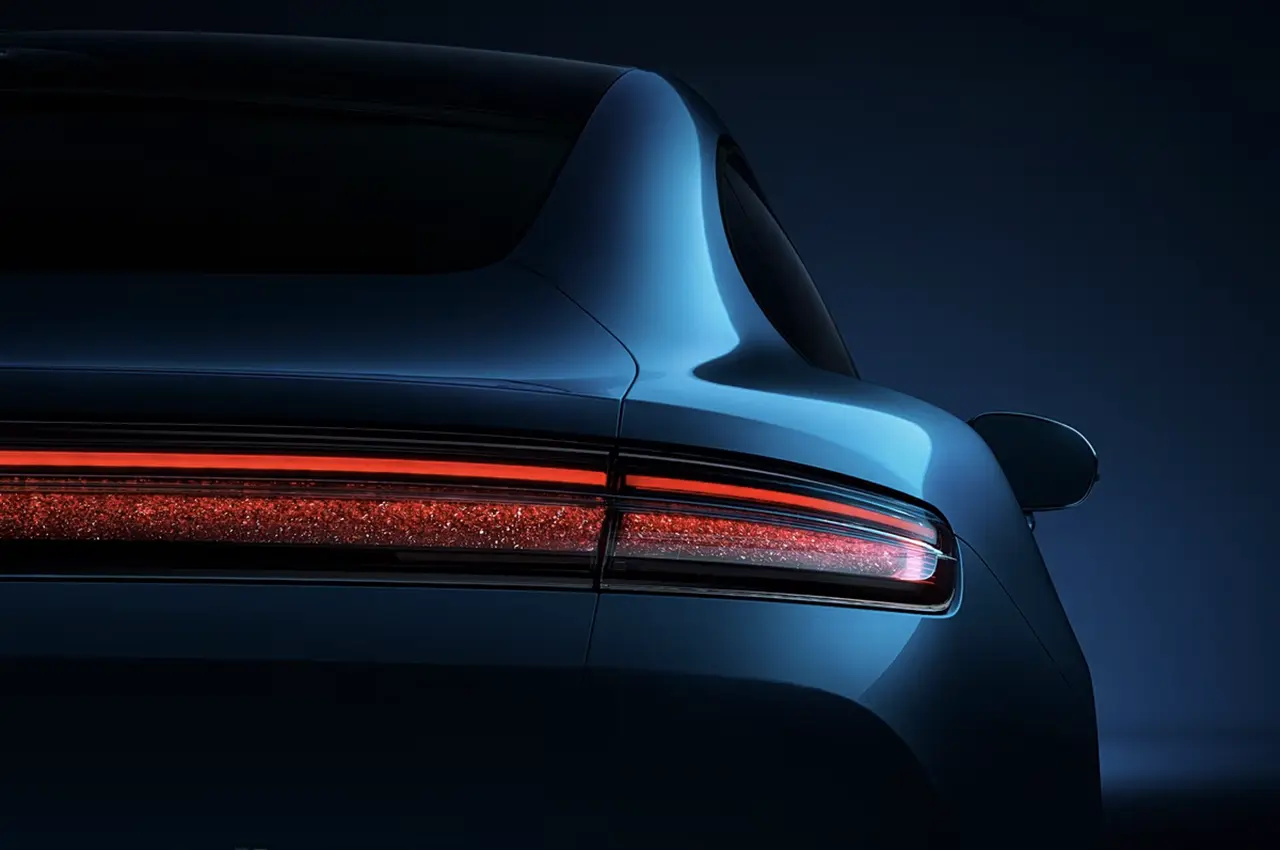 AutomobileFa Porsche Taycan 140411101 2