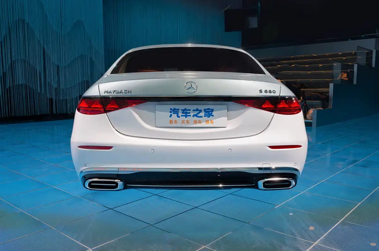 AutomobileFa MercedesBenz MAYBACH SClass 14050106 15