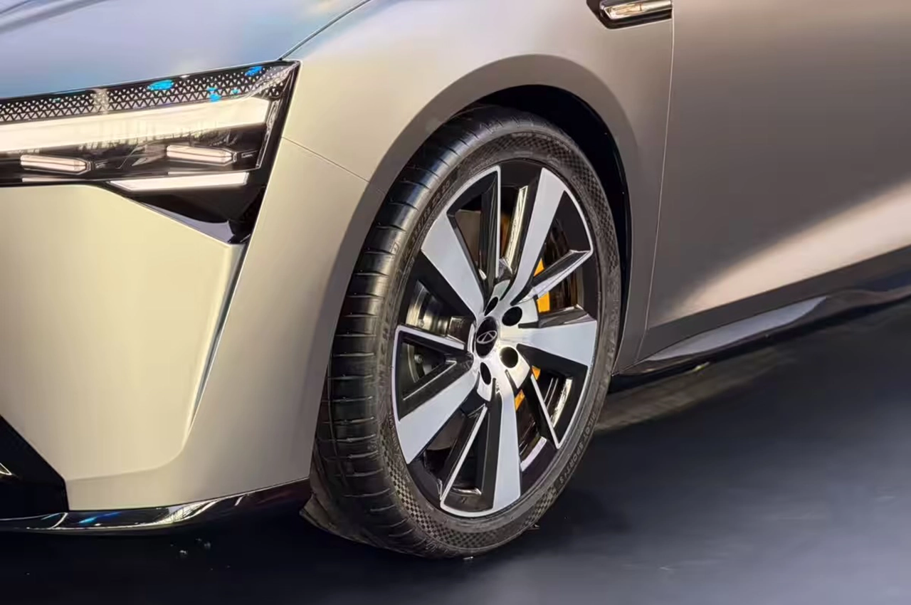 AutomobileFa Arrizi X concept car 14050221 2