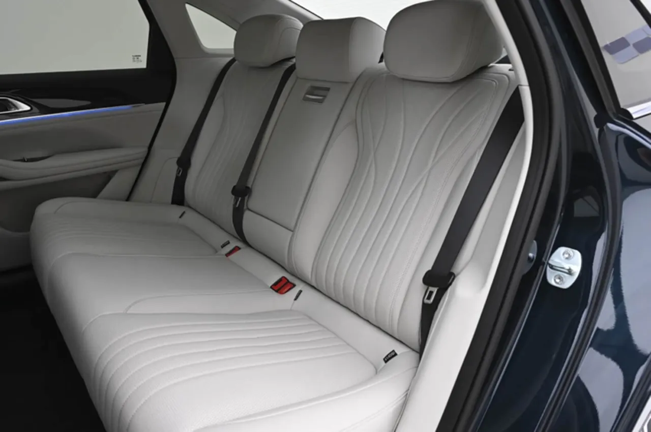 AutomobileFa Geely Galaxy Starshine7 14050302 6