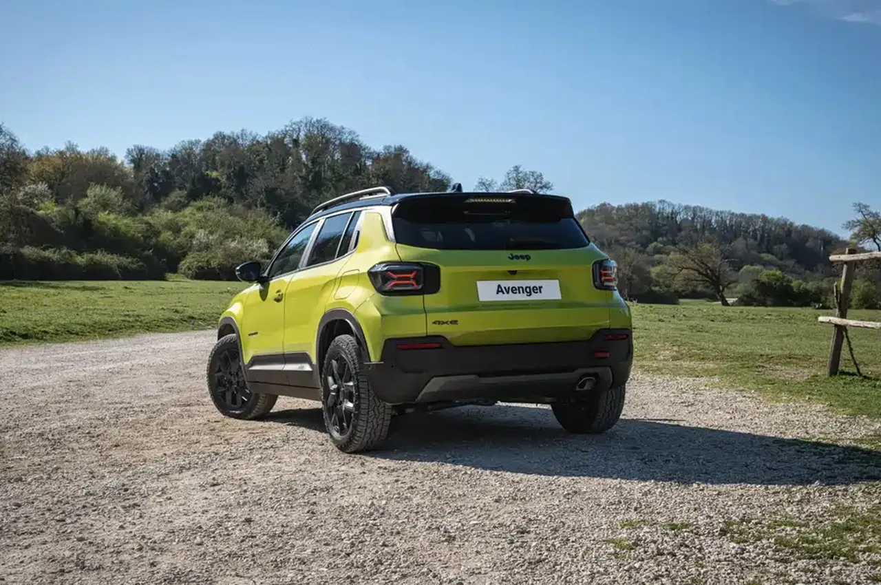 AutomobileFa Jeep Avenger 14050227 6