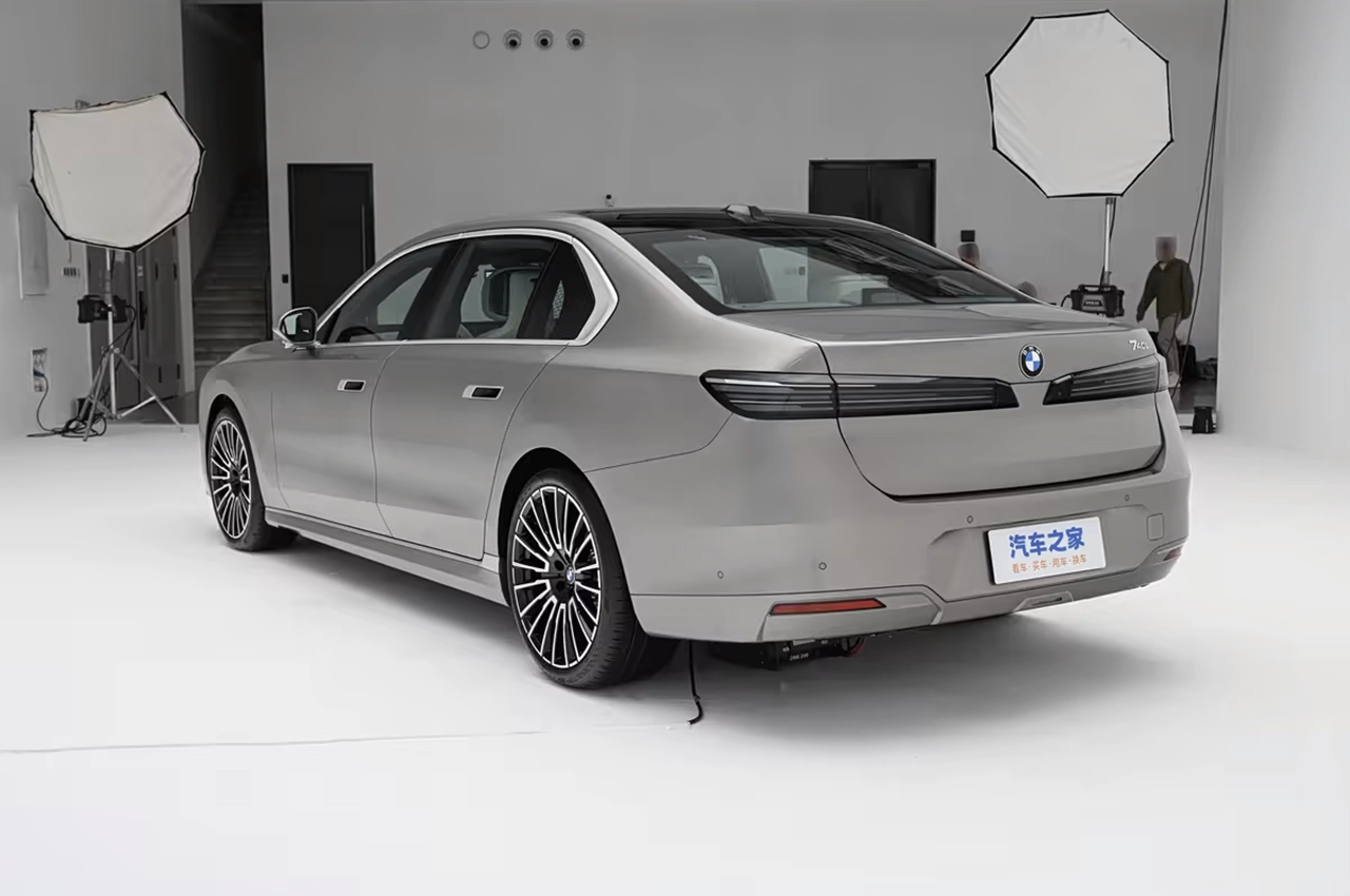 AutomobileFa BMW 7 Series 14050310 1