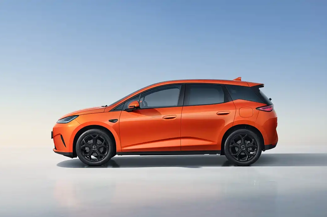 AutomobileFa BYD Dolphin G DMi 14050306 2