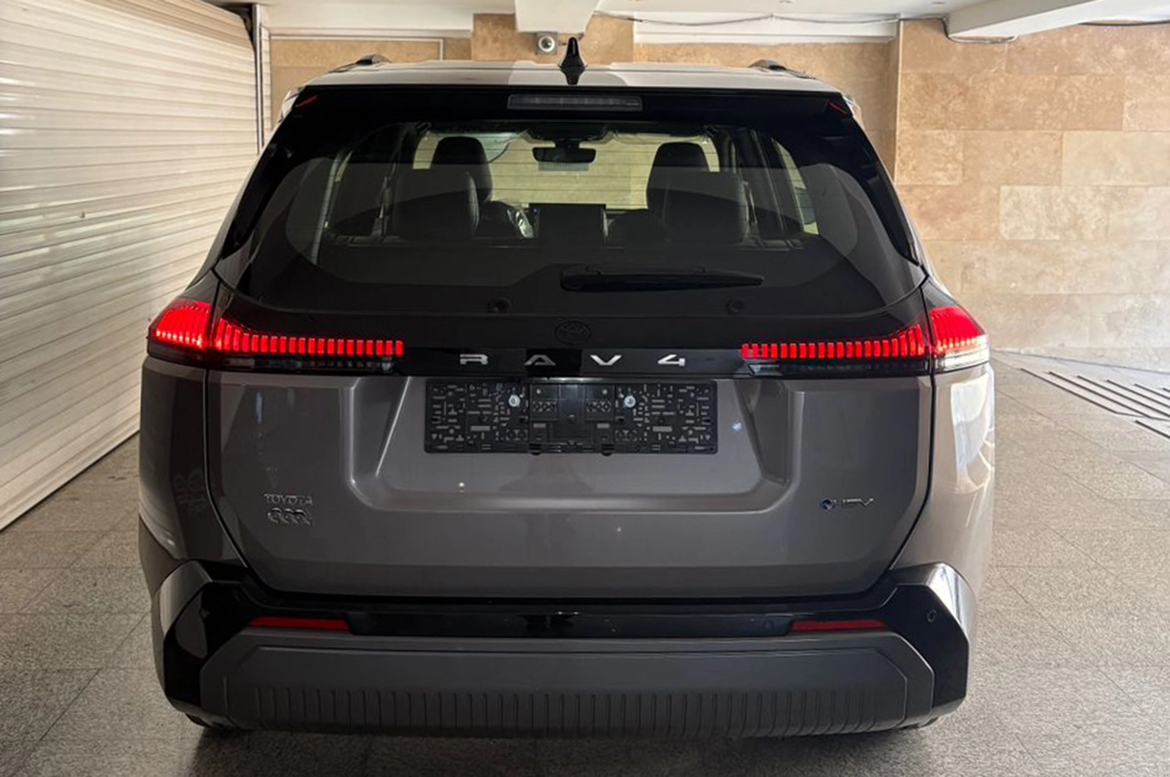AutomobileFa Toyota RAV4 Hybrid 14050322 1