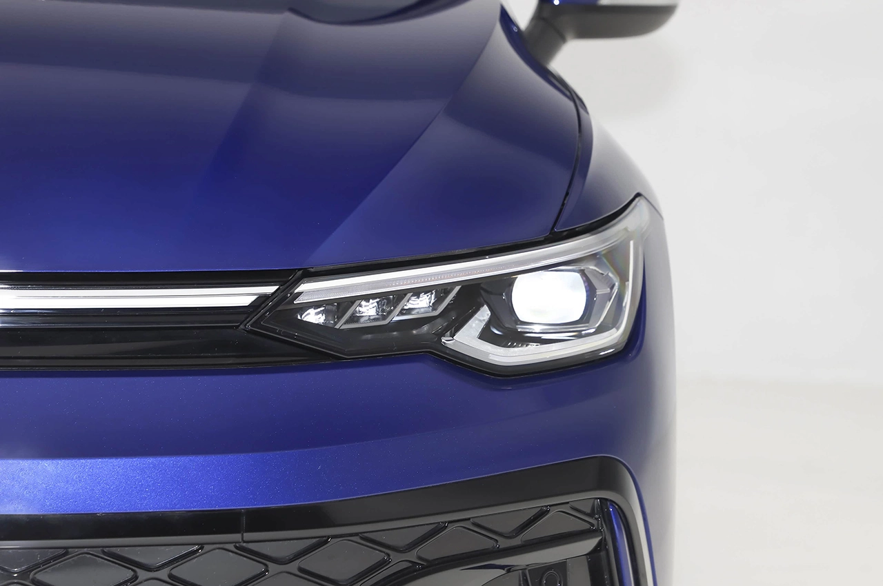 AutomobileFa VwGolf 300TSI R Line 2025 14050319 7