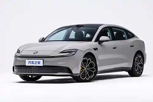 MG 07 Plug-in Hybrid