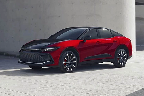 Toyota Crown Crossover 
