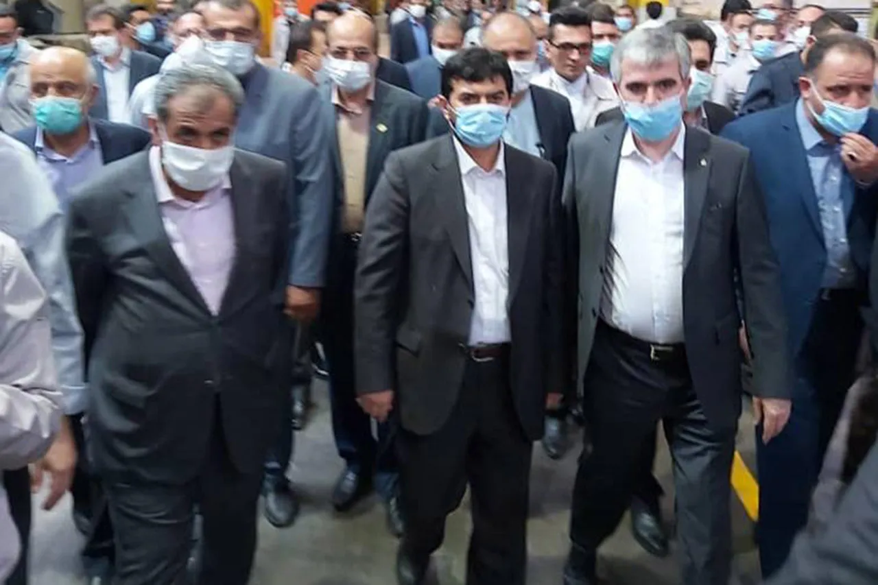 راه اندازی خط رباتیک تمام اتوماتیک رنگ در پلاسکوکار سایپا