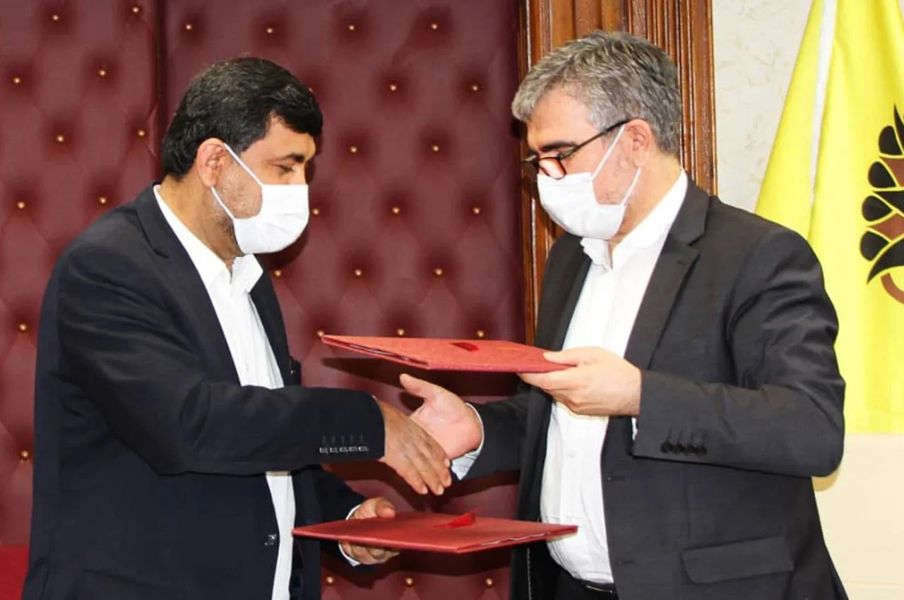 امضای تفاهم نامه همکاری گروه خودروسازی سایپا و بانک پارسیان