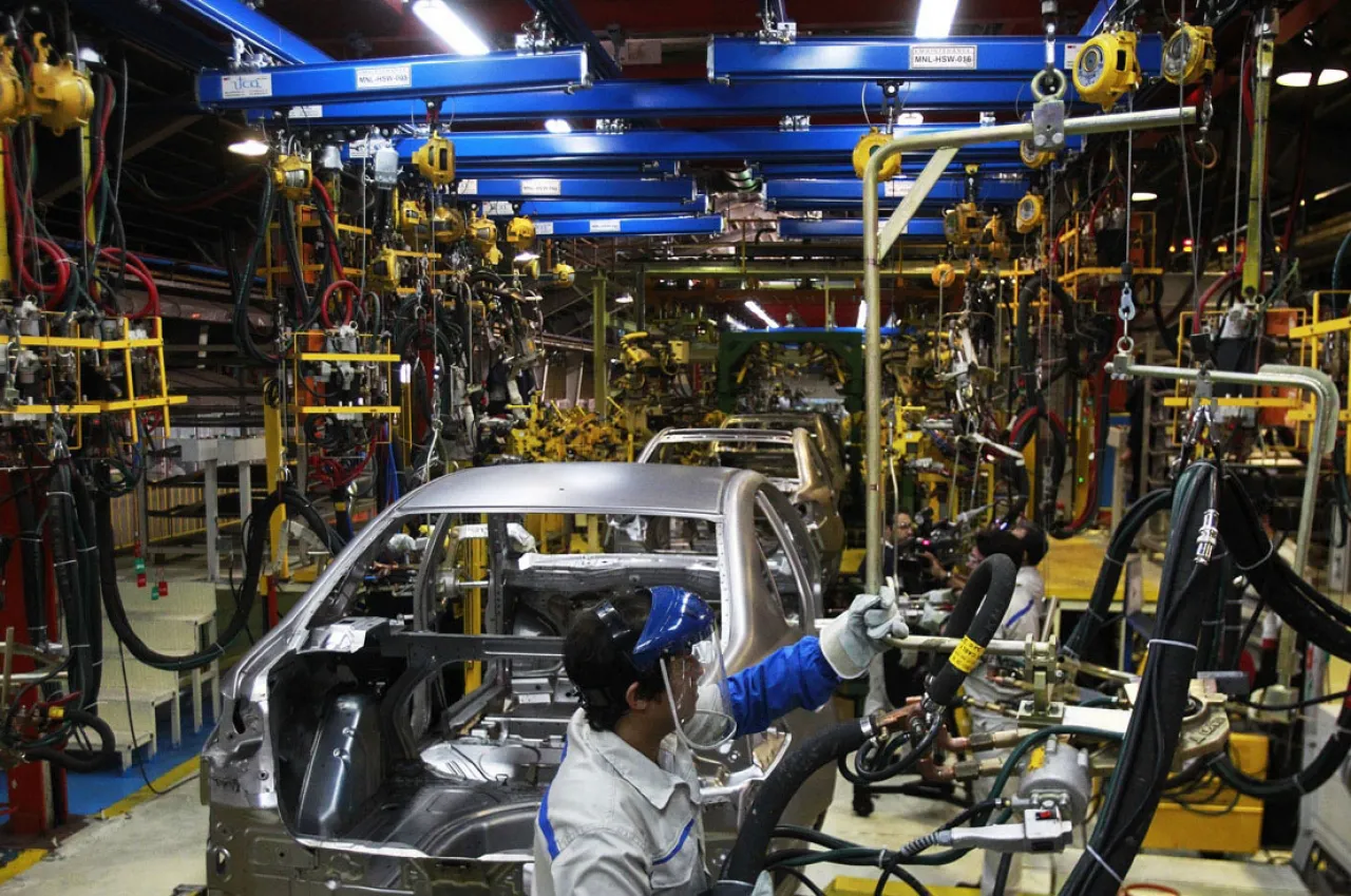 ورشکستگی در راه است؛ کاهش 50 درصدی تولید خودروهای داخلی