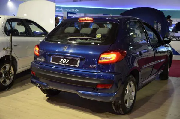 پژو 207 دنده‌ای 358 میلیون تومان + فهرست جدید قیمت‌ها