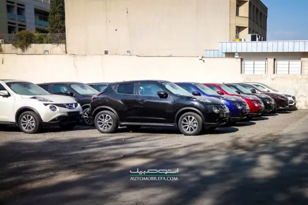 انجمن واردکنندگان در حال مذاکره برای آزادسازی واردات خودرو