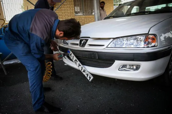 خودرو‌های دارای استاندارد آلایندگی یورو 4 مدل سال 99 پلاک نمی‌ شود