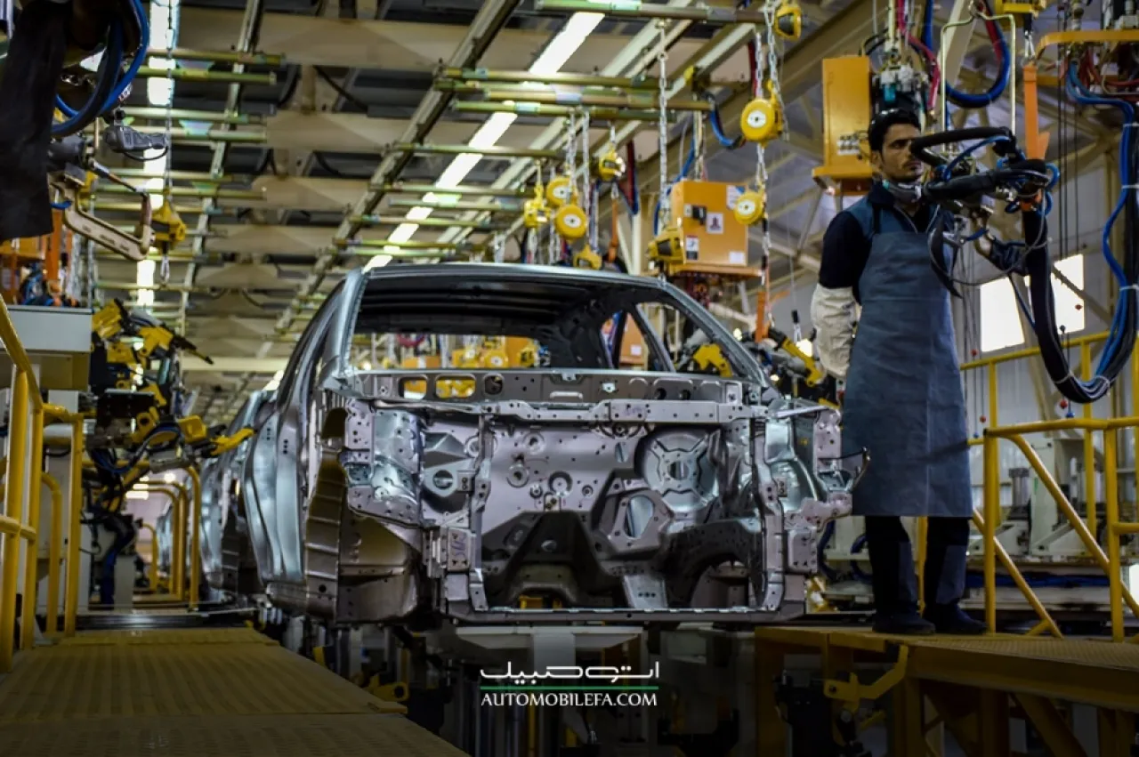 کاهش 40درصدی تولید خودروسازان داخلی در سال 1397